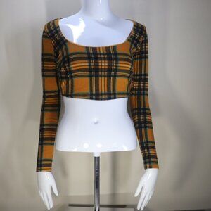 Plaid Long Sleeve Scoop Neck Crop Top, Medium